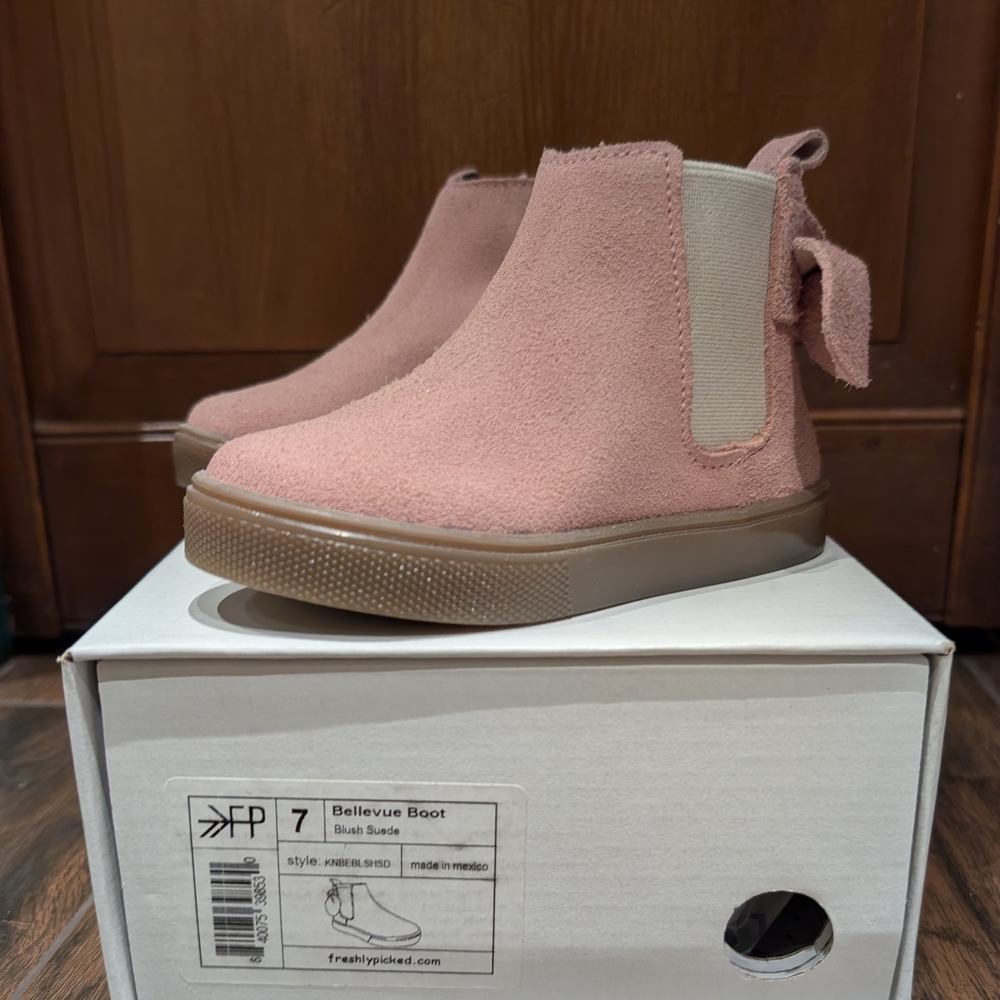 Freshly Picked Blush Suede Kids Boots 7